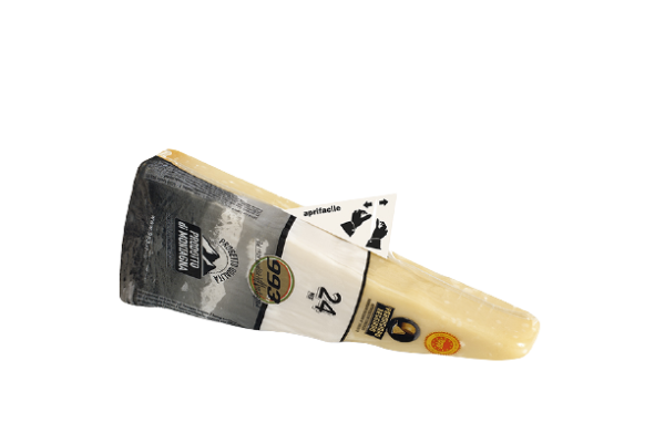 Parmigiano Reggiano di Montagna 993, 24 Mon. gereift, € 9,17/250g, die Stücke werden einzeln abgewogen, der Preis individuell berechnet